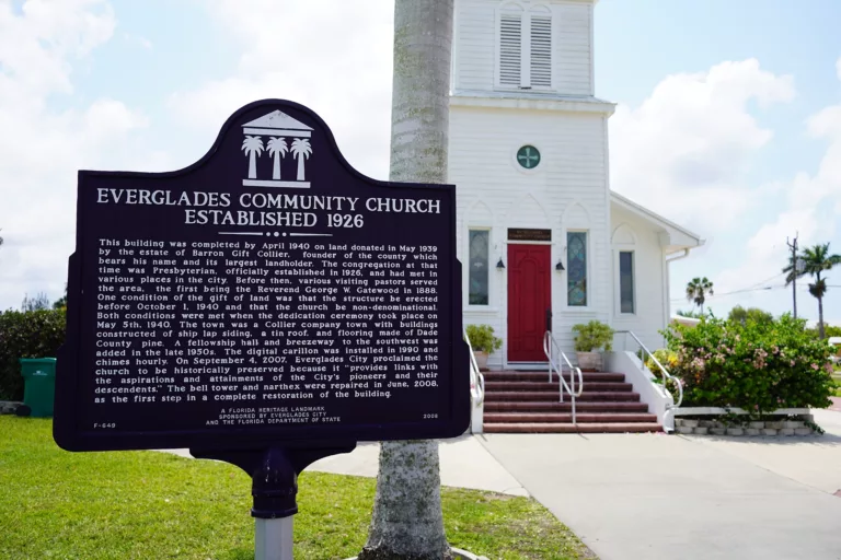First Baptist Church of Everglades City copyright Denise Wauters DSC01675 1 768x512